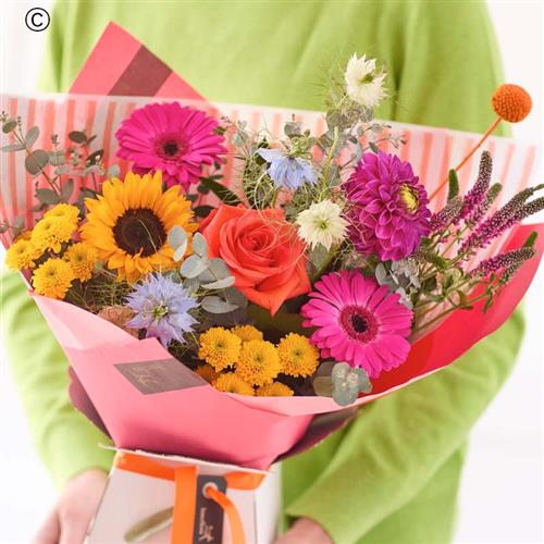 Bright Summer Trending Bouquet No Lilies
