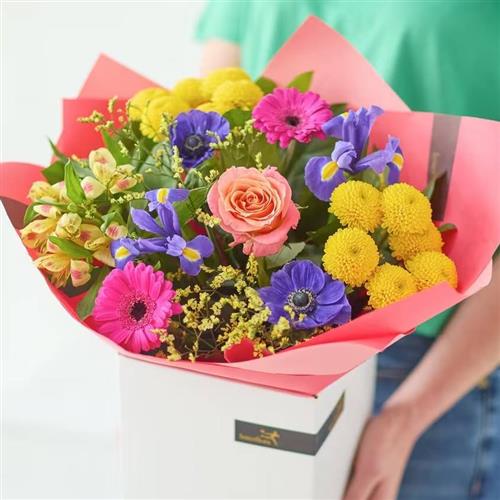 Bright Spring Bouquet