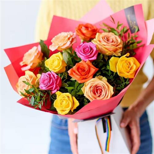 A Rainbow of 12 Roses Gift Box