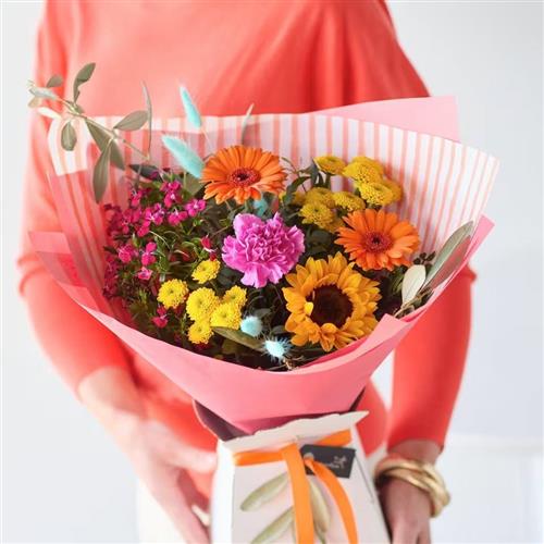 Trending Cute Summer Gift Box