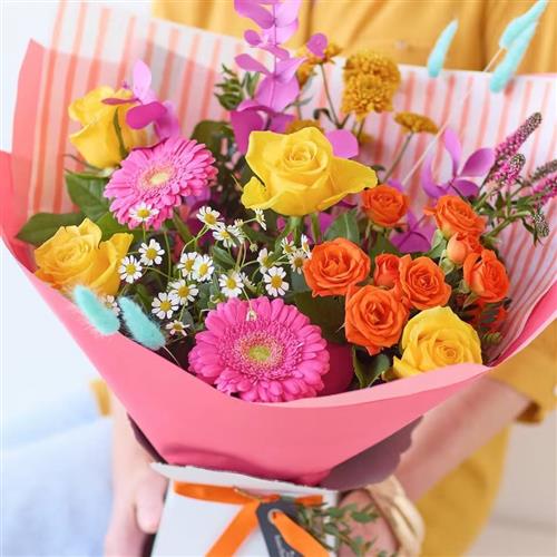  Trending Summer Bouquet &amp; Yellow Roses